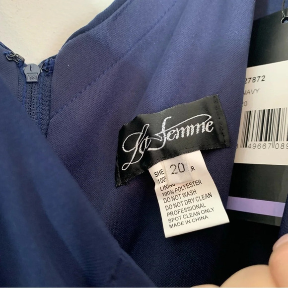 La Femme Plus Size Gown 27872 Mother of the Bride or Groom Navy Blue Size 20 NWT - Picture 9 of 12